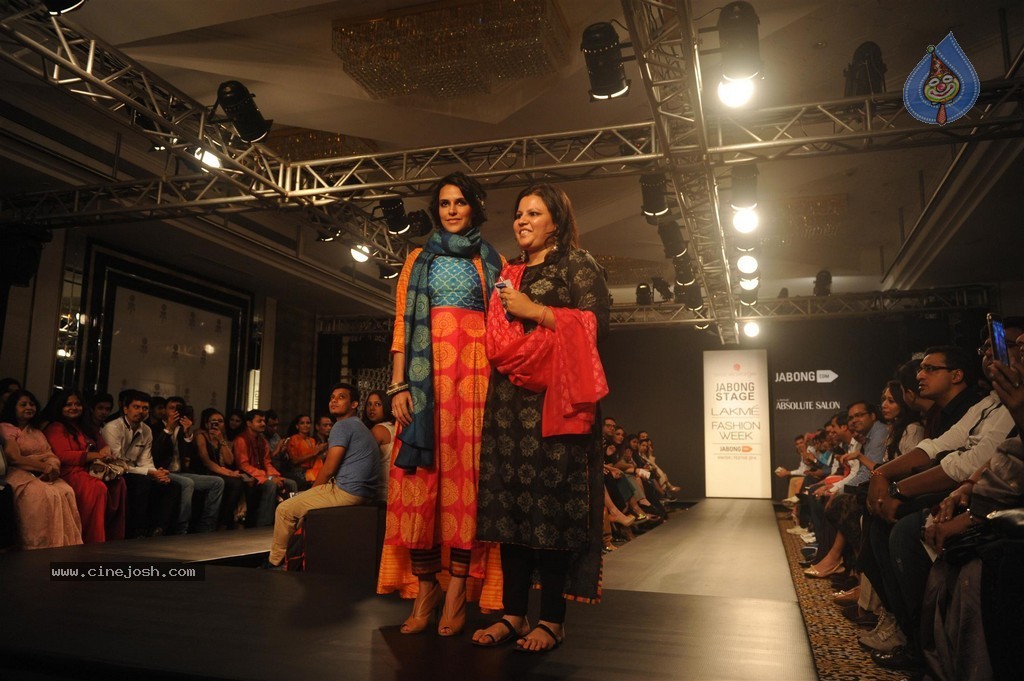 Hot Bolly Celebs Walks the Ramp at LFW 2014 - 145 / 187 photos