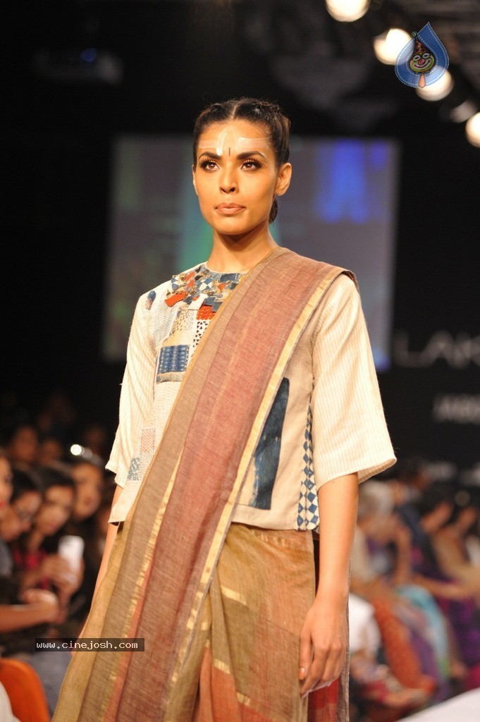 Hot Bolly Celebs Walks the Ramp at LFW 2014 - 161 / 187 photos