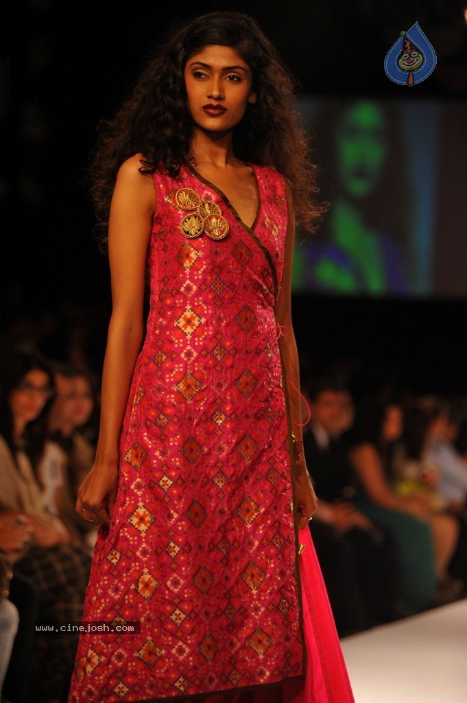Hot Bolly Celebs Walks the Ramp at LFW 2014 - 164 / 187 photos