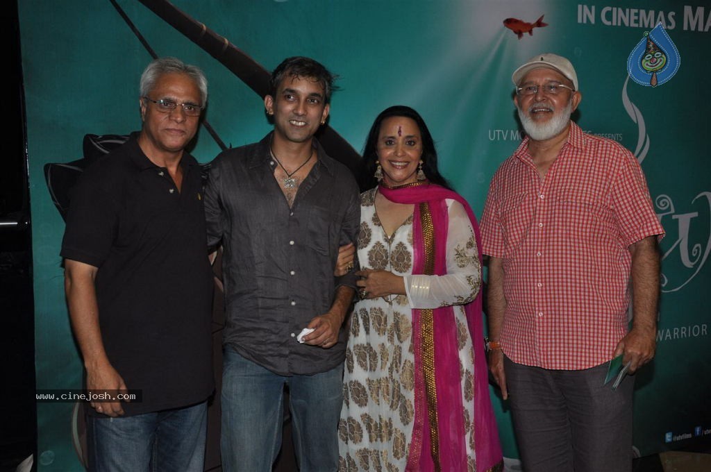 Hot Celebs at Arjun Movie Premiere - 35 / 36 photos