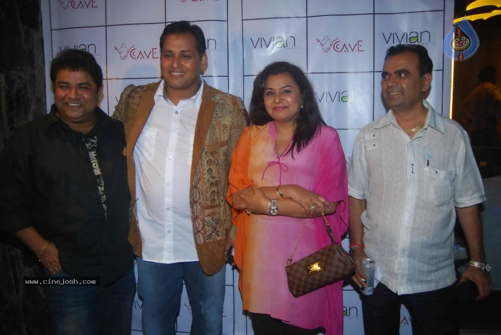Hot Celebs at Cave Lounge Launch - 22 / 62 photos