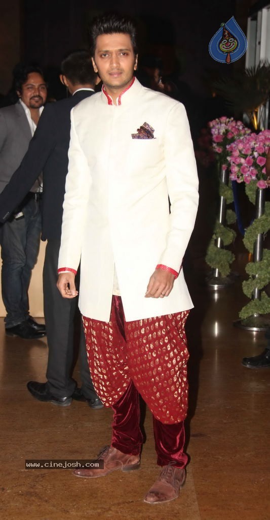Hot Celebs at Deepshikha n Kaishav Sangeet Ceremony - 86 / 142 photos
