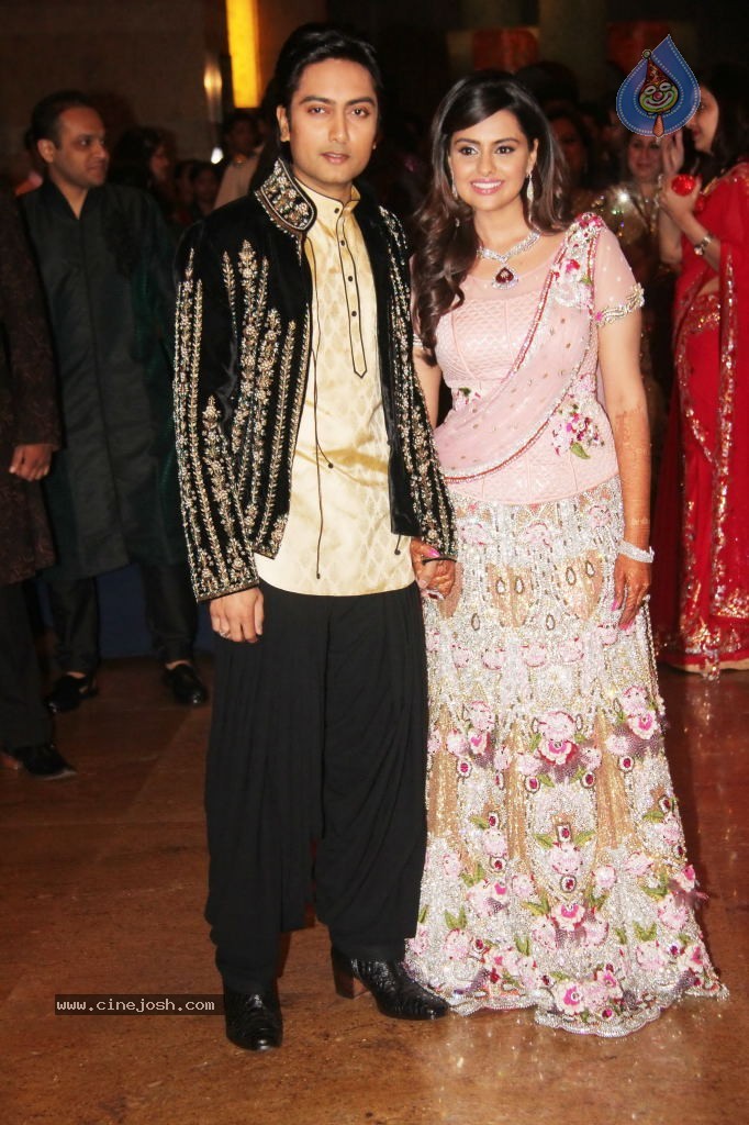 Hot Celebs at Deepshikha n Kaishav Sangeet Ceremony - 90 / 142 photos