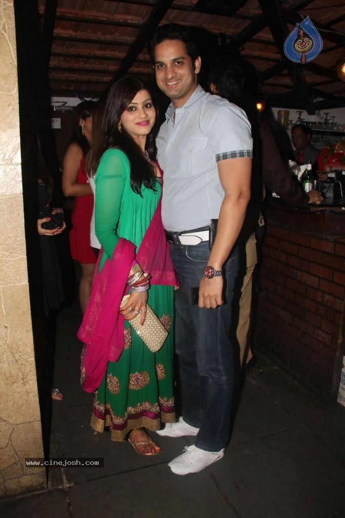 Hot Girls at Juhi n Sachin Shroff Party - 29 / 80 photos