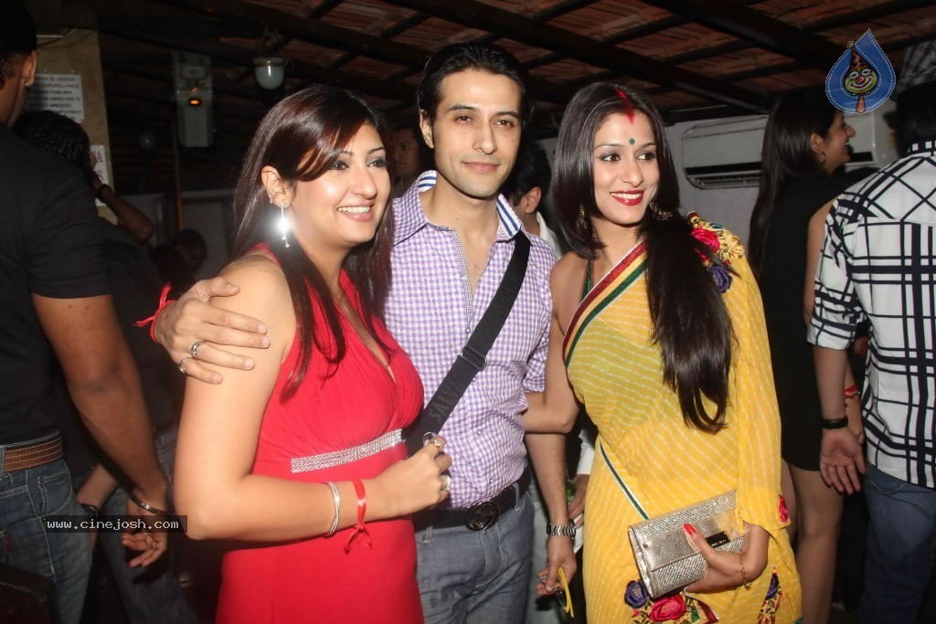Hot Girls at Juhi n Sachin Shroff Party - 31 / 80 photos