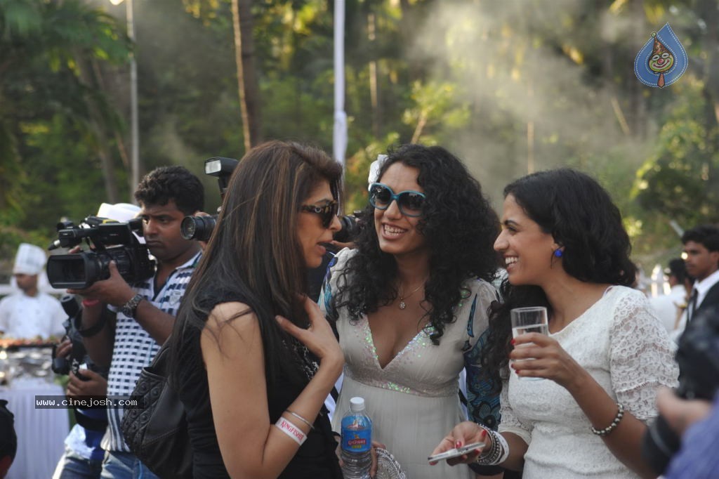 Hot Models at Kingfisher Calendar 2014 Launch - 105 / 123 photos