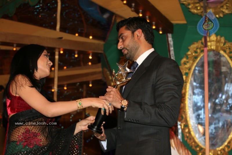 Hottest Bollywood Stars At Sony Max Stardust Awards - 19 / 99 photos