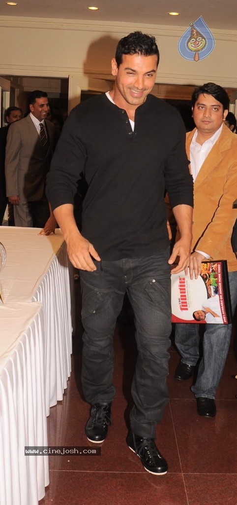 Housefull 2 Stars at Times Now Foodie Awards - 5 / 63 photos
