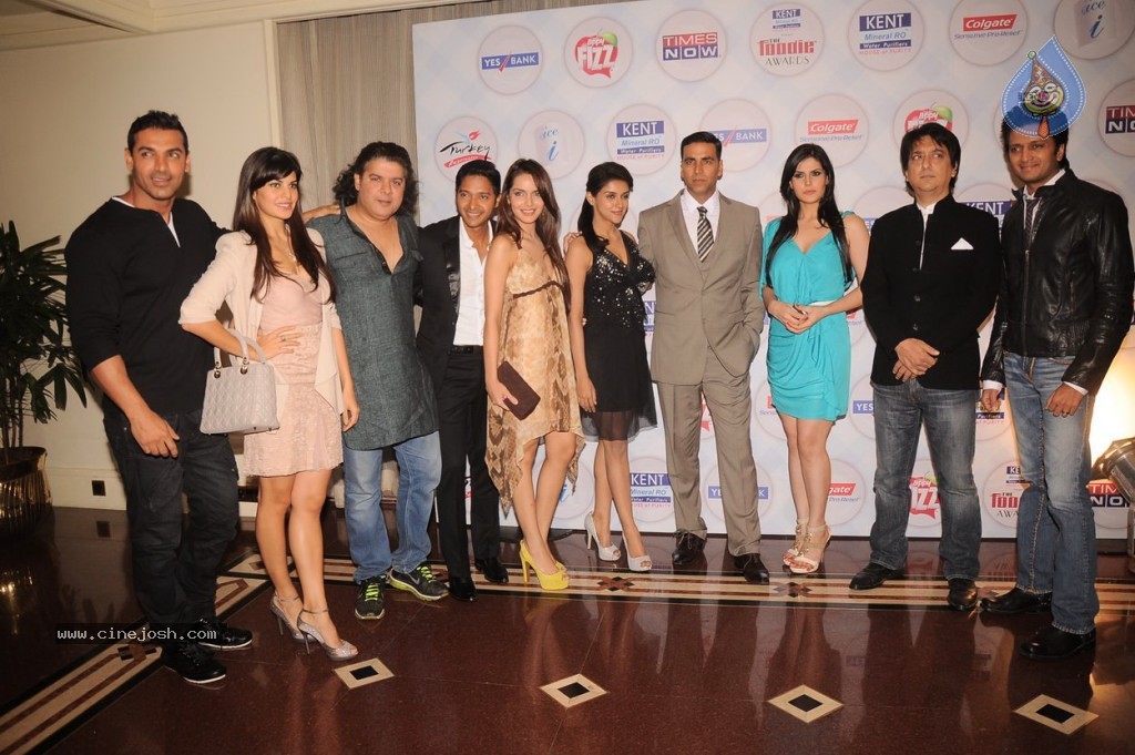 Housefull 2 Stars at Times Now Foodie Awards - 23 / 63 photos