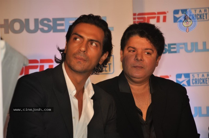 Housefull Movie Starcast at ICC T20 World Cup Event - 4 / 42 photos