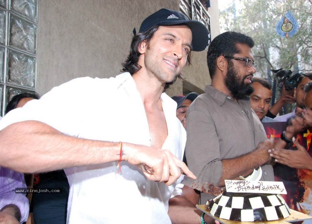 Hrithik Roshan Bday Event - 9 / 27 photos
