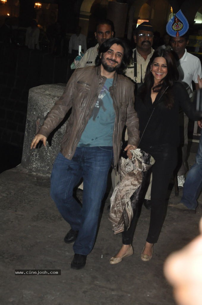 Hrithik Roshan Birthday Party - 1 / 75 photos