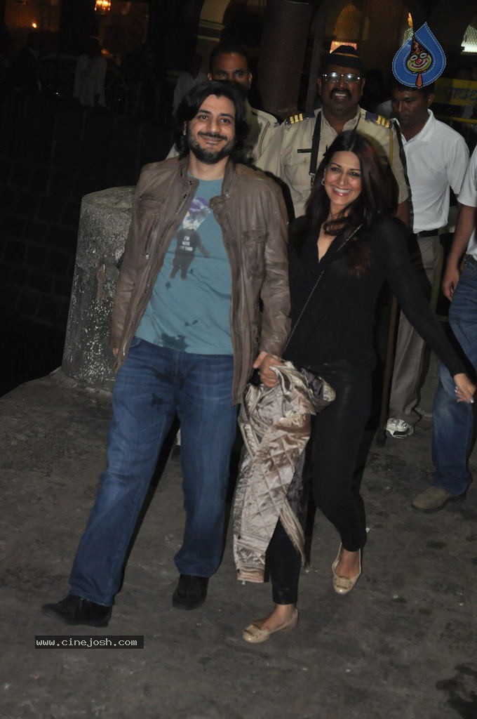 Hrithik Roshan Birthday Party - 9 / 75 photos
