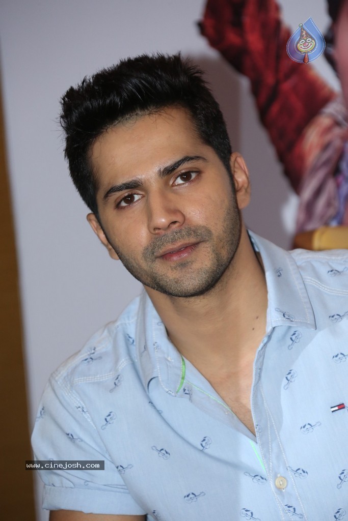 Humpty Sharma Ki Dulhania Film Press Meet - 22 / 82 photos