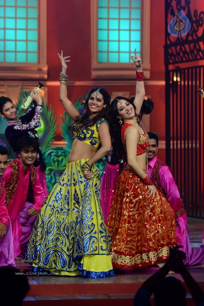 Humshakals Stars at Hasee House  - 35 / 35 photos
