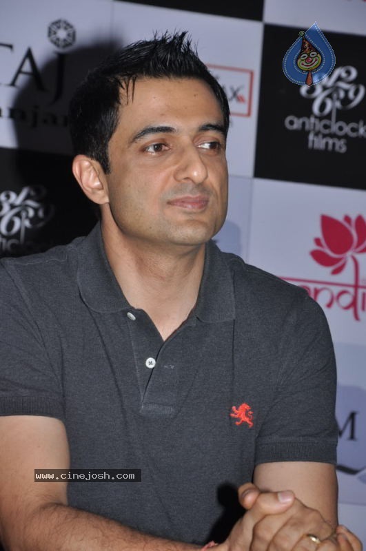 I AM Bollywood Movie Star Cast at Cinemax - 18 / 71 photos