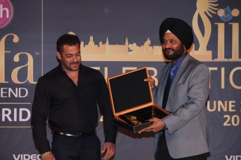 IIFA 17th Edition Announcement - 20 / 40 photos
