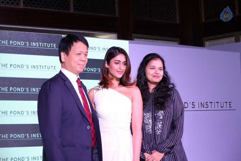 Ileana and Amy Jackson Ponds Institute new Products Launch - 18 / 33 photos