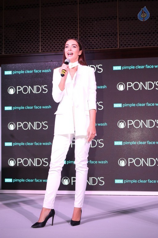 Ileana and Amy Jackson Ponds Institute new Products Launch - 22 / 33 photos