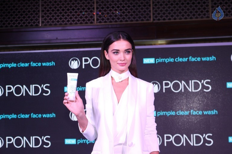 Ileana and Amy Jackson Ponds Institute new Products Launch - 31 / 33 photos