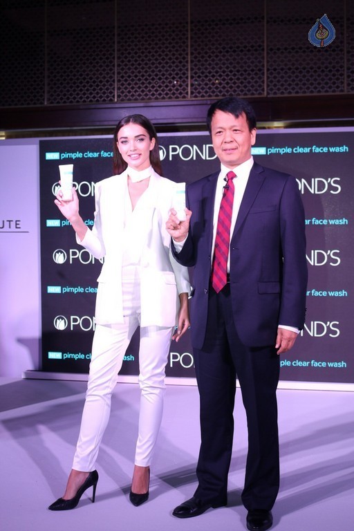 Ileana and Amy Jackson Ponds Institute new Products Launch - 32 / 33 photos