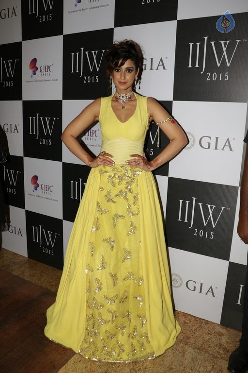 Ileana at IIJW 2015 Photos - 26 / 37 photos