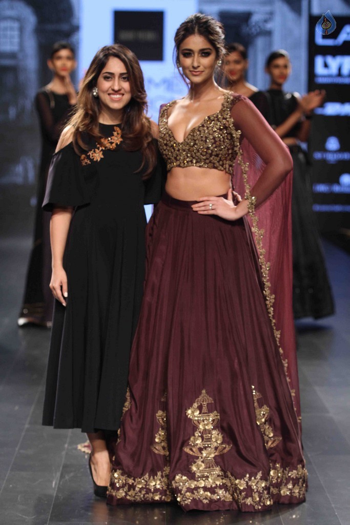 Ileana at LFW Winter Festive 2016 - 9 / 42 photos
