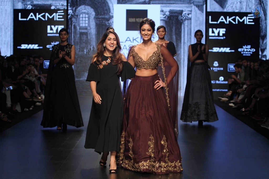 Ileana at LFW Winter Festive 2016 - 27 / 42 photos