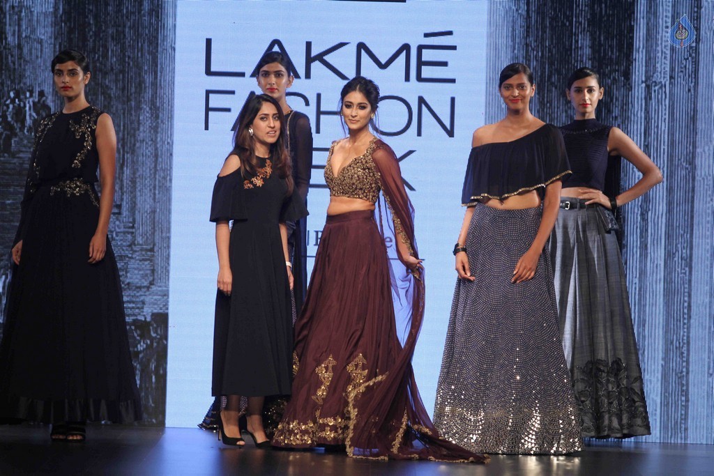Ileana at LFW Winter Festive 2016 - 35 / 42 photos