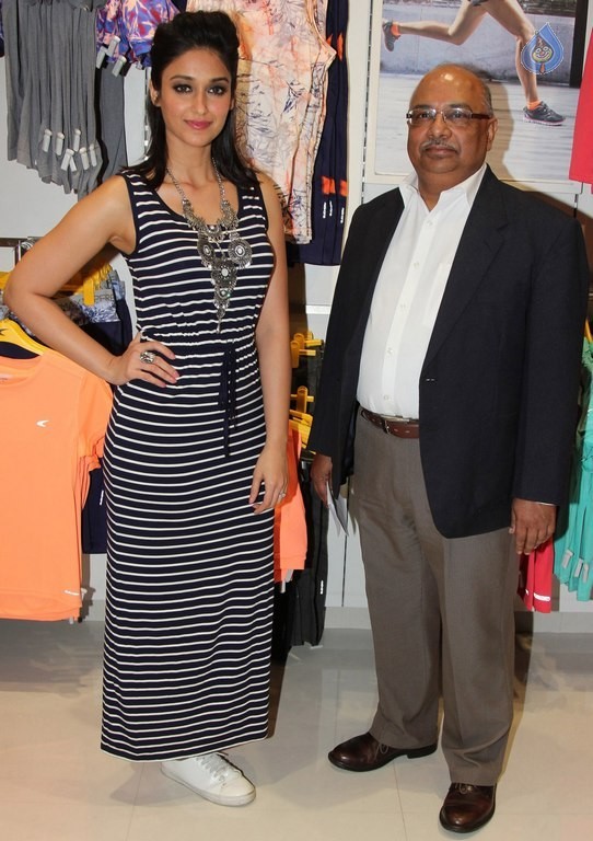 Ileana at Reliance Trends Concept Store Launch - 12 / 62 photos
