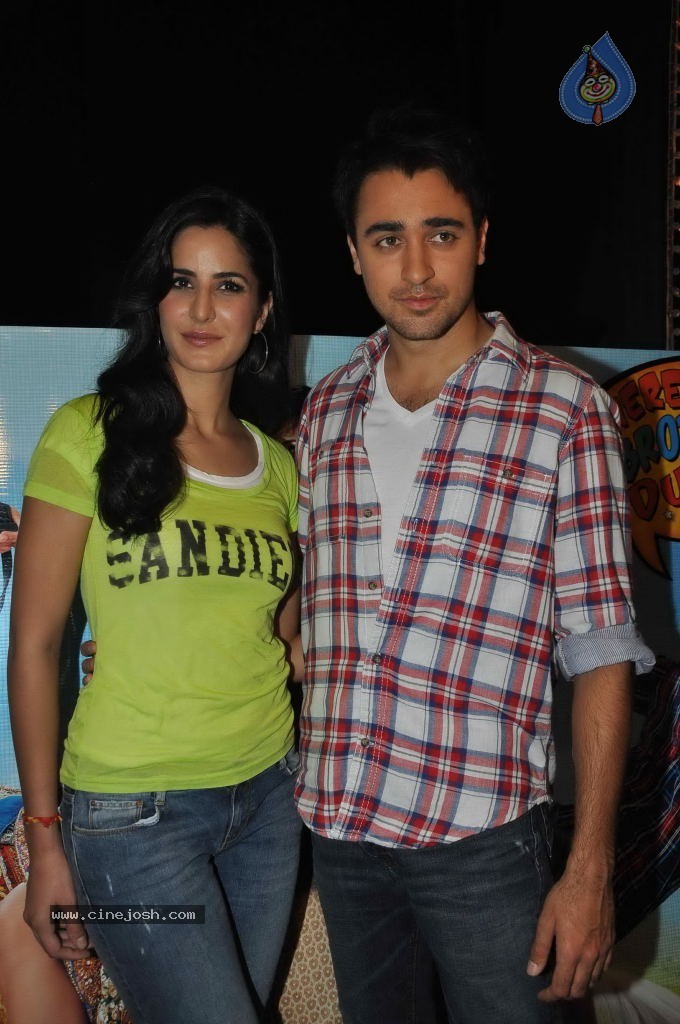 Imran and Katrina at Mere Brother Ki Dulhan Audio Launch - 1 / 36 photos