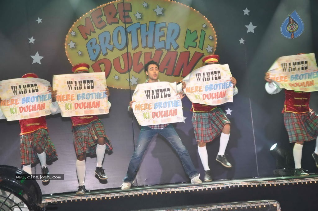 Imran and Katrina at Mere Brother Ki Dulhan Audio Launch - 11 / 36 photos