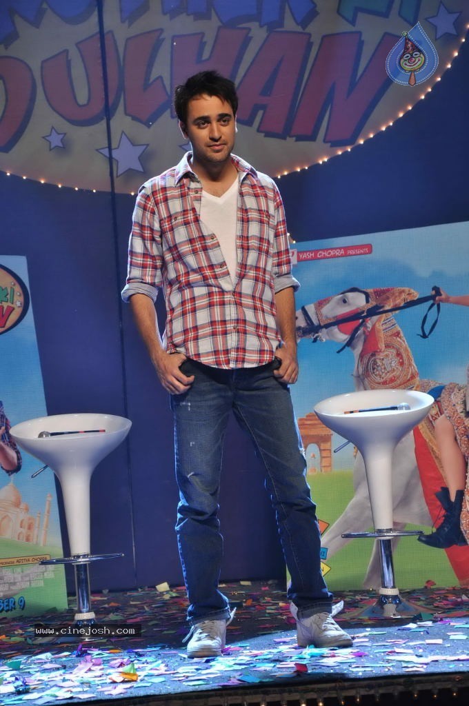 Imran and Katrina at Mere Brother Ki Dulhan Audio Launch - 21 / 36 photos