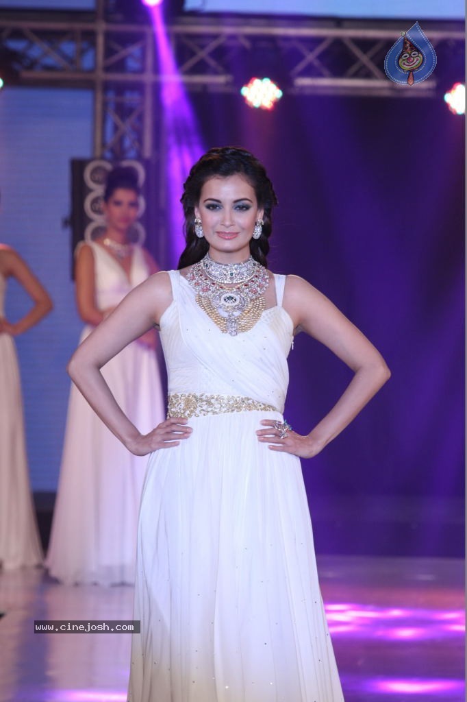 India Bullion n Jewellery Awards Fashion Show - 21 / 40 photos