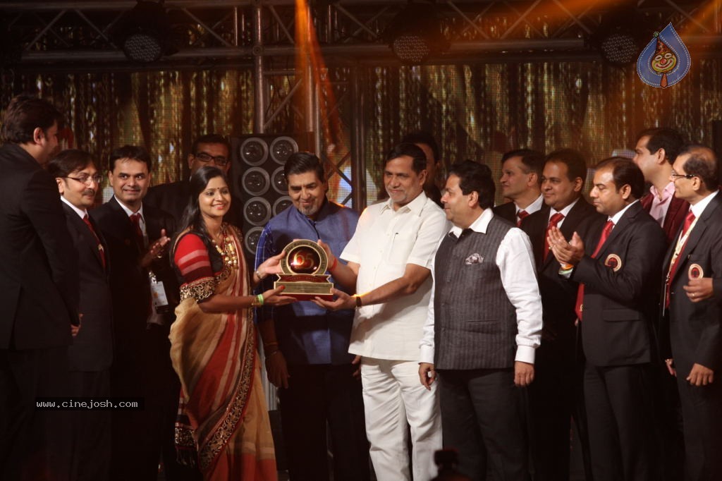 India Bullion n Jewellery Awards Fashion Show - 27 / 40 photos