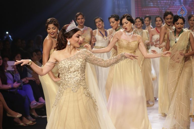India International Jewellery Week 2015 Fashion Show - 63 / 84 photos