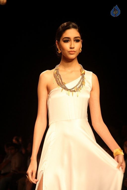 India International Jewellery Week 2015 Show  - 36 / 126 photos