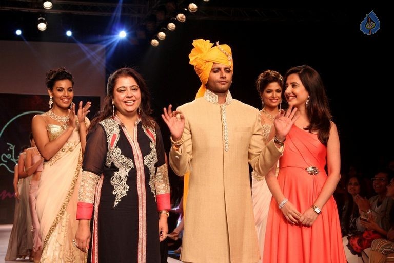 India International Jewellery Week 2015 Show  - 59 / 126 photos
