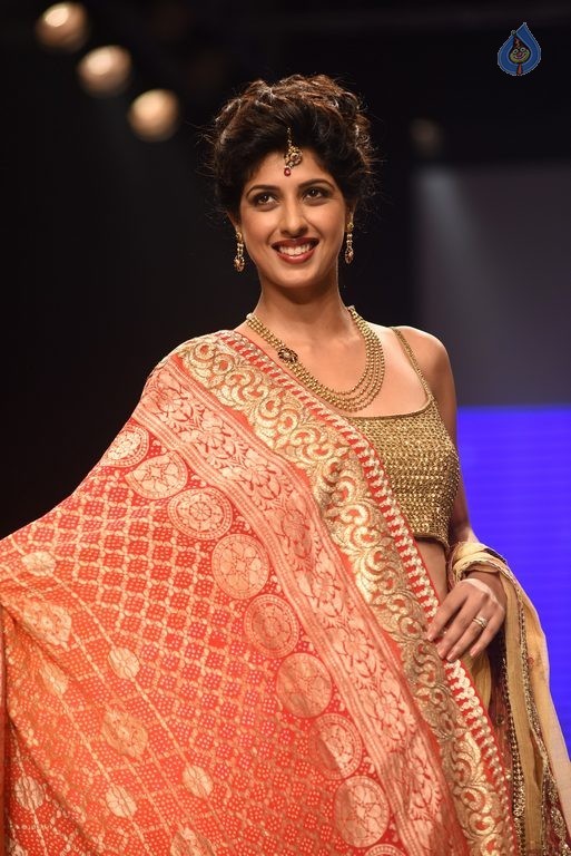 India International Jewellery Week 2015 Show  - 61 / 126 photos