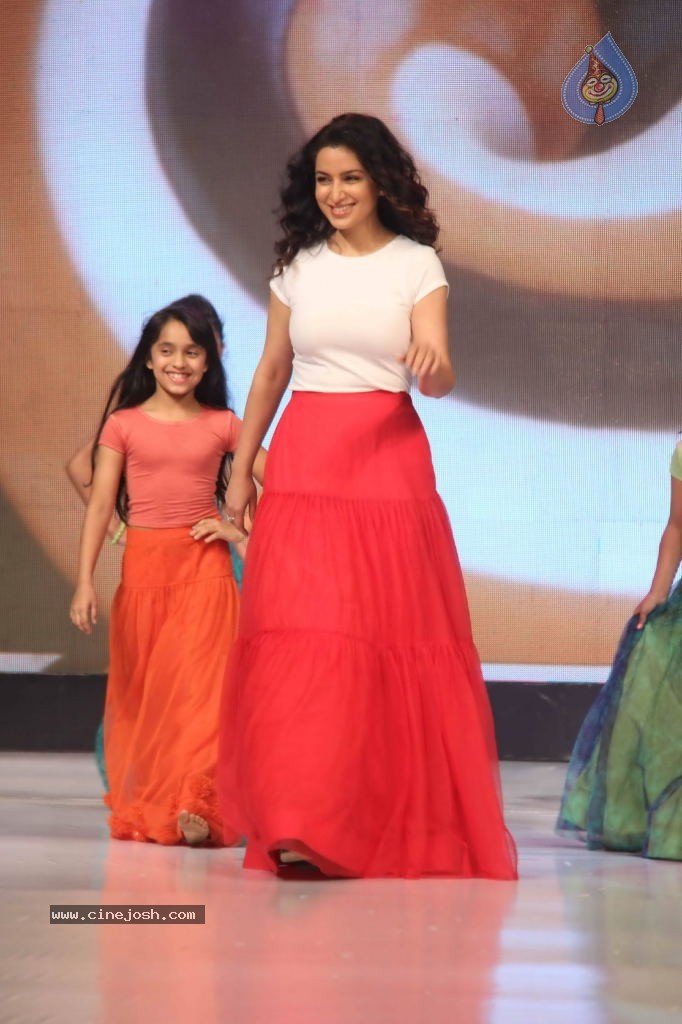 India Kids Fashion Show - 20 / 99 photos