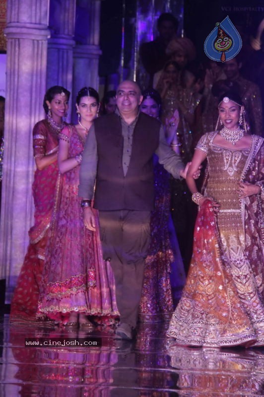 Indian Bridal Week Grand Finale Show - 40 / 52 photos