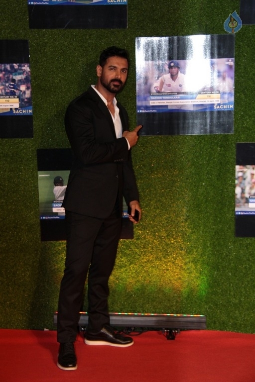 Indian Cricket Team at Special Screening Of Film Sachin A Billion Dreams - 37 / 82 photos