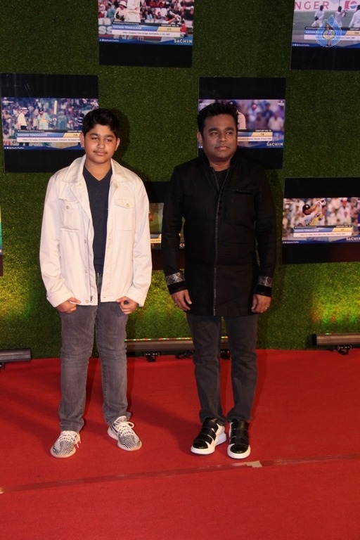 Indian Cricket Team at Special Screening Of Film Sachin A Billion Dreams - 46 / 82 photos