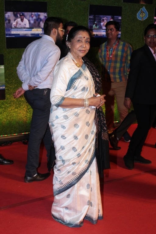 Indian Cricket Team at Special Screening Of Film Sachin A Billion Dreams - 58 / 82 photos