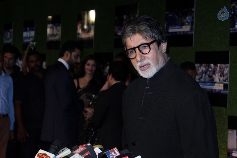 Indian Cricket Team at Special Screening Of Film Sachin A Billion Dreams - 71 / 82 photos