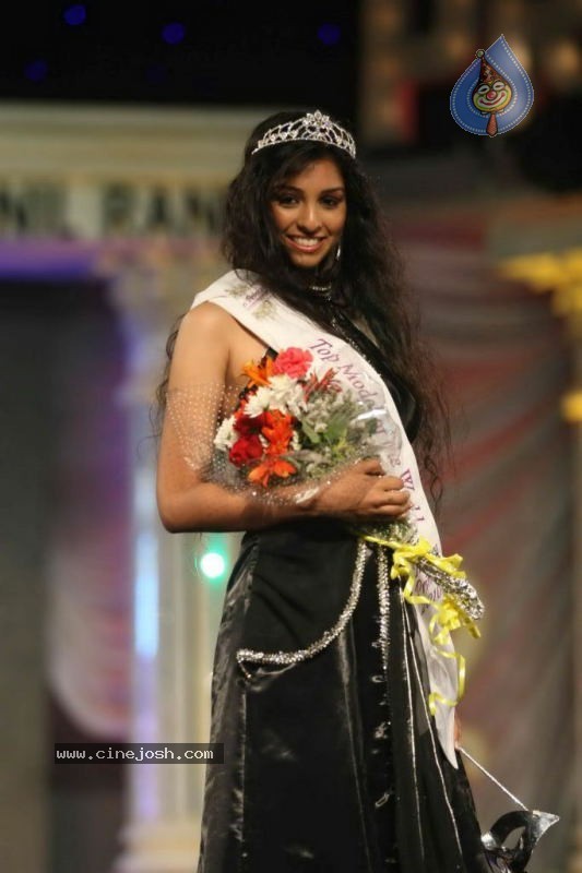 Indian Princess 2011 Grand Finale Event - 9 / 80 photos