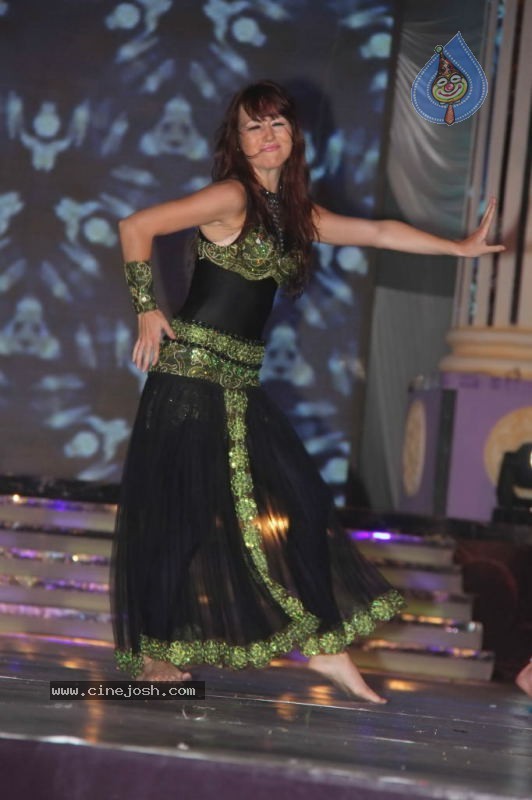 Indian Princess 2011 Grand Finale Event - 10 / 80 photos
