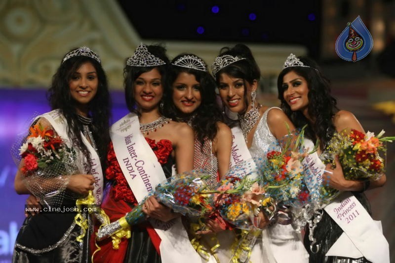 Indian Princess 2011 Grand Finale Event - 71 / 80 photos