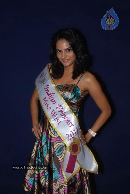 Indian Princess 2011 Nomination - 8 / 73 photos