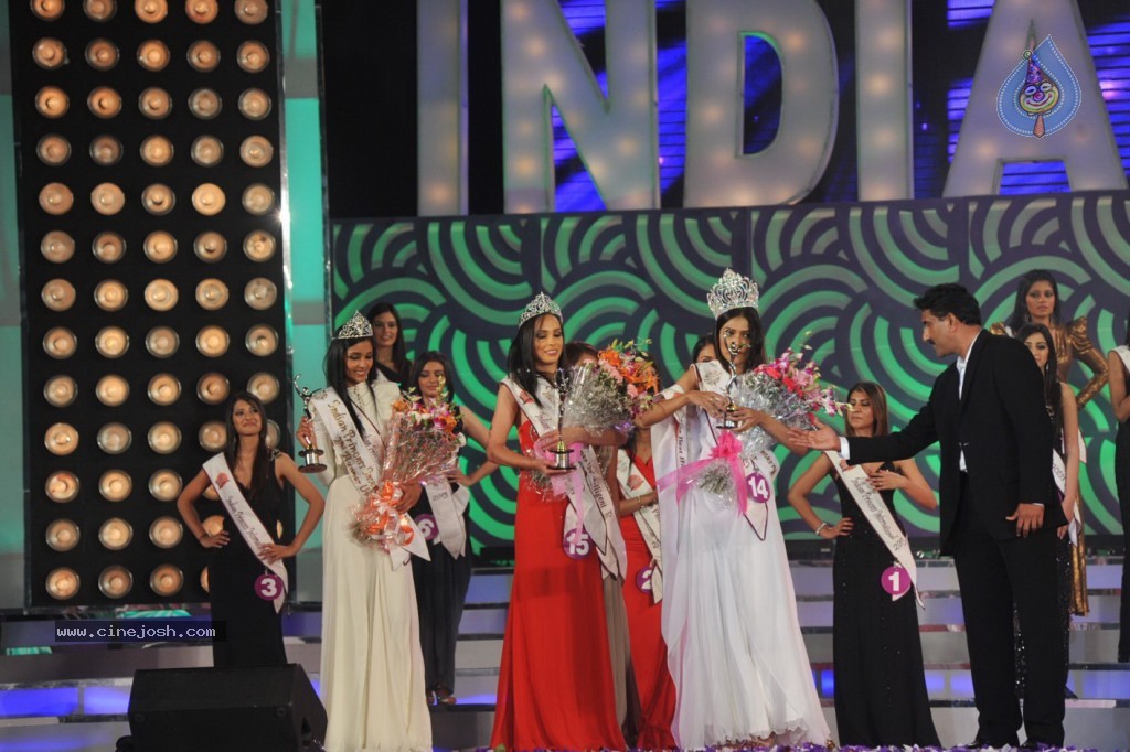 Indian Princess 2013 Grand Finale Event - 41 / 42 photos